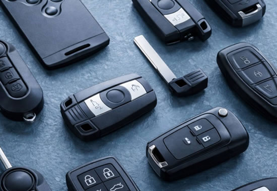 AUTO KLJUČEVI CHIP TUNING / SOFTVERSKA REŠENJA ISKRA